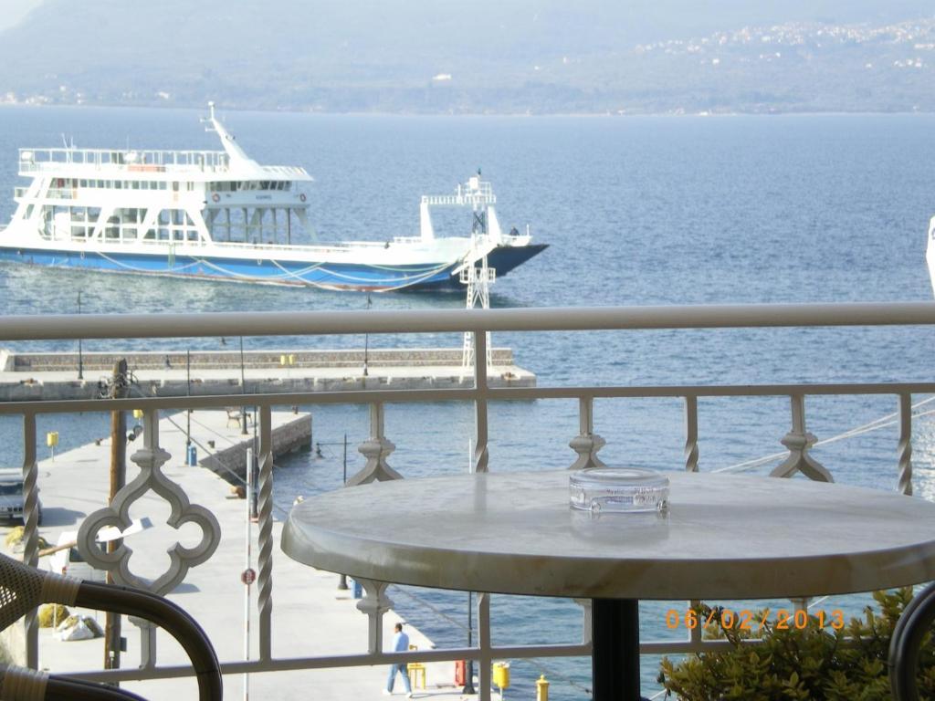 Palatino Hotel Loutra Edipsou  Buitenkant foto